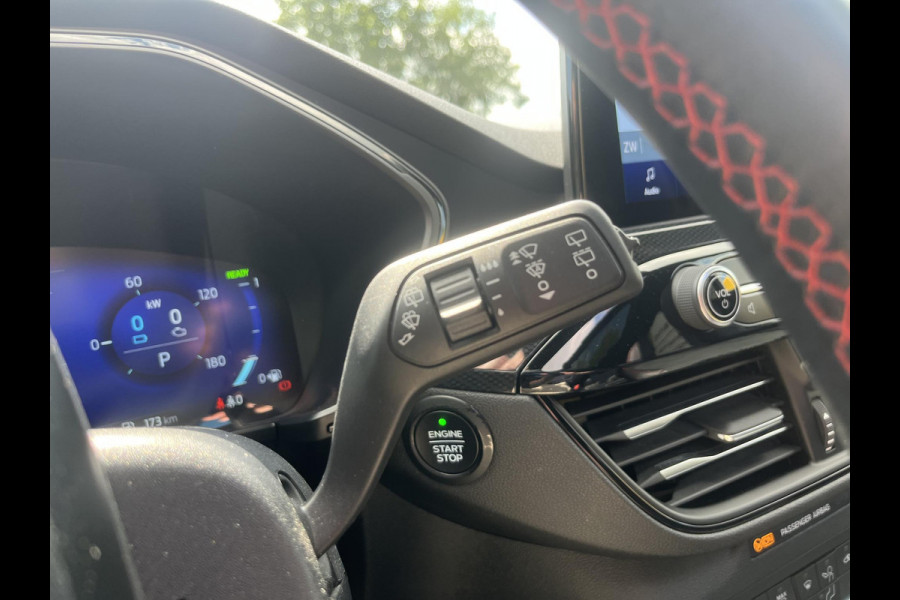 Ford Kuga 2.5 PHEV ST-Line X 225pk | Panoramadak | Winter pack | Adaptive cruise control | Head up display | 19 inch
