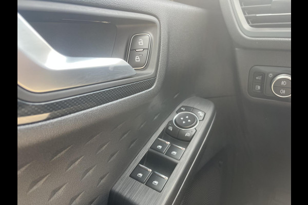 Ford Kuga 2.5 PHEV ST-Line X 225pk | Panoramadak | Winter pack | Adaptive cruise control | Head up display | 19 inch