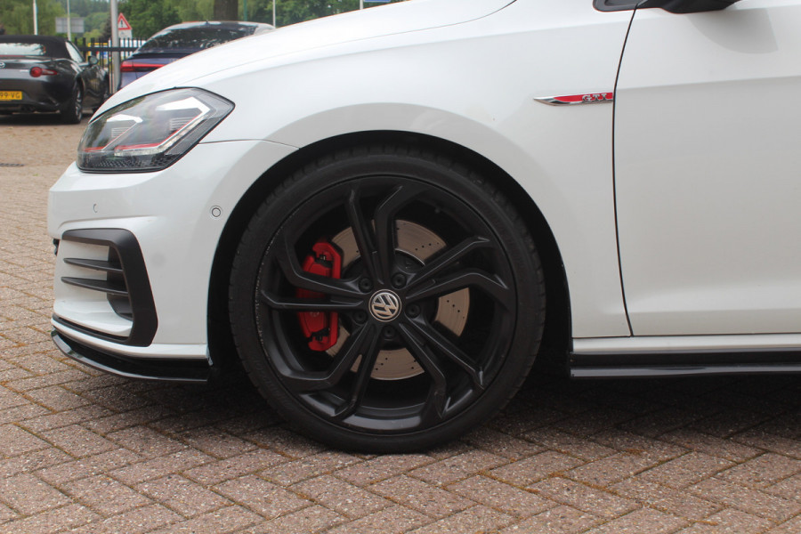 Volkswagen Golf 2.0 TSI GTI TCR / Akrapovic / Panoramadak / Camera / 19'' / Leder / Navigatie / Keyless / Dynaudio / Dodehoek / Stoelverwarming / DAB / ACC