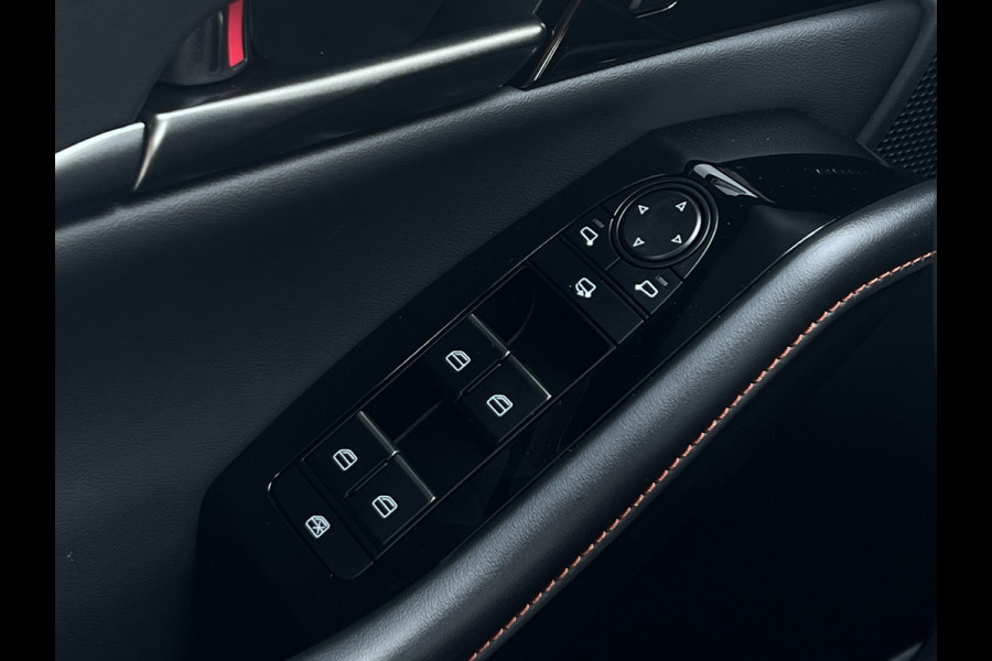 Mazda CX-30 2.0 e-SkyActiv-G M Hybrid Nagisa | 150pk | Camera | Leder | LED | Carplay | HUD