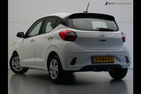 Hyundai i10 1.0 Comfort (APPLE CARPLAY,NAVIGATIE,CAMERA,CRUISE,LED VERLICHTING,COMFORT-STOELEN,NIEUWE APK,AIRCO,TOPCONDITIE)