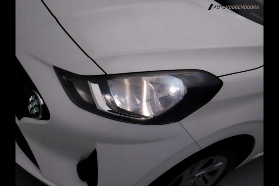 Hyundai i10 1.0 Comfort (APPLE CARPLAY,NAVIGATIE,CAMERA,CRUISE,LED VERLICHTING,COMFORT-STOELEN,NIEUWE APK,AIRCO,TOPCONDITIE)