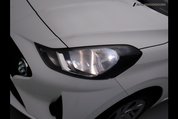 Hyundai i10 1.0 Comfort (APPLE CARPLAY,NAVIGATIE,CAMERA,CRUISE,LED VERLICHTING,COMFORT-STOELEN,NIEUWE APK,AIRCO,TOPCONDITIE)