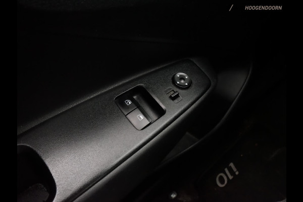 Hyundai i10 1.0 Comfort (APPLE CARPLAY,NAVIGATIE,CAMERA,CRUISE,LED VERLICHTING,COMFORT-STOELEN,NIEUWE APK,AIRCO,TOPCONDITIE)