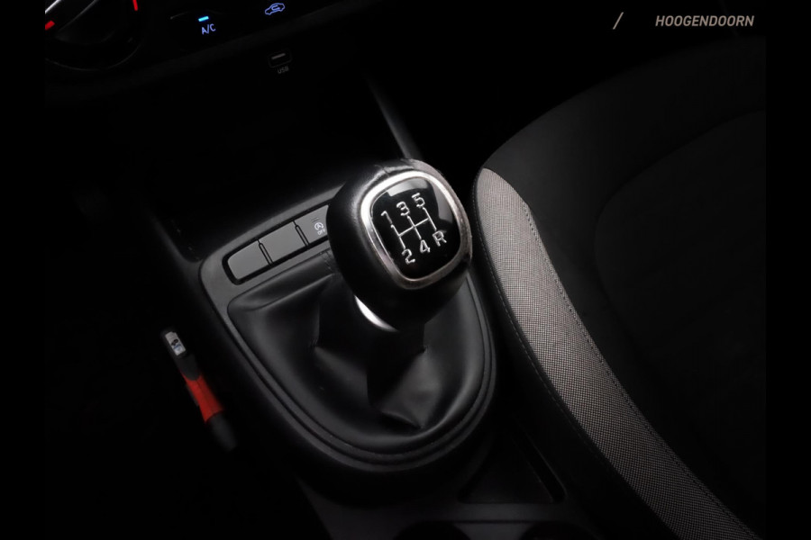 Hyundai i10 1.0 Comfort (APPLE CARPLAY,NAVIGATIE,CAMERA,CRUISE,LED VERLICHTING,COMFORT-STOELEN,NIEUWE APK,AIRCO,TOPCONDITIE)