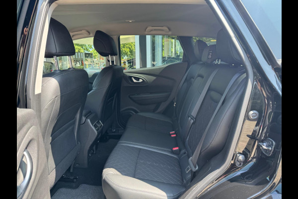 Renault Kadjar TCe 140 Intens Trekhaak wegkl. / Navi / P-sensor & camera / Clima / LM velgen / Full LED