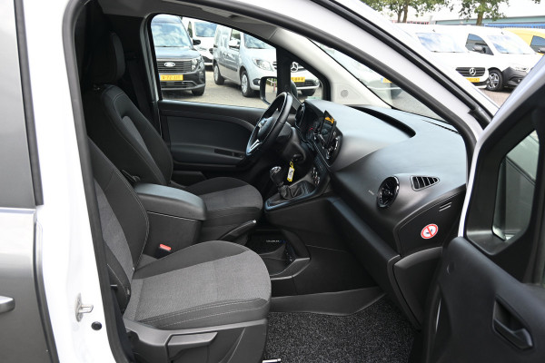 Mercedes-Benz Citan 110 CDI L1 MBUX met Apple Carplay/Android Auto, Trekhaak, Cruise control