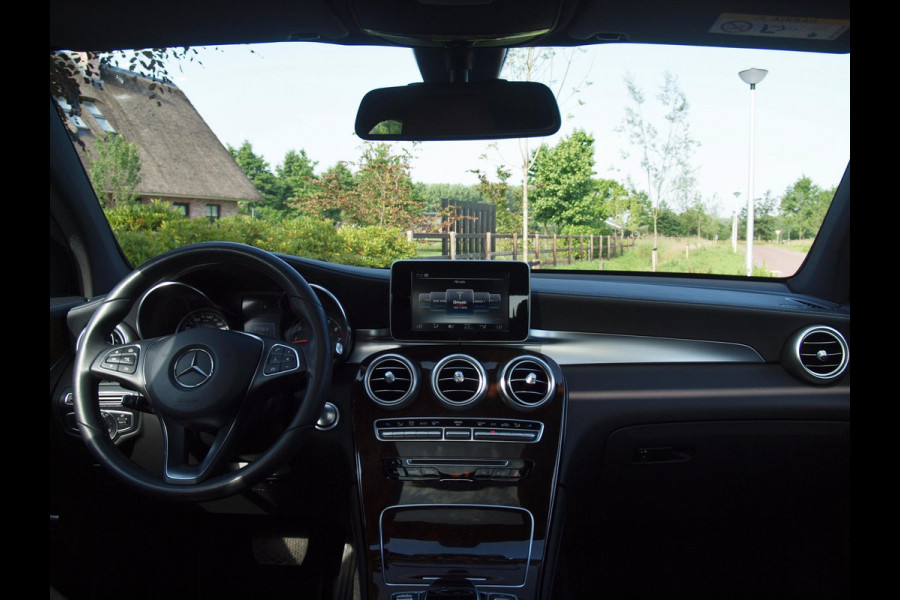 Mercedes-Benz GLC Coupé 250 4MATIC Prestige | Panoramadak | Camera | Cruise Control | Automaat | Leer |