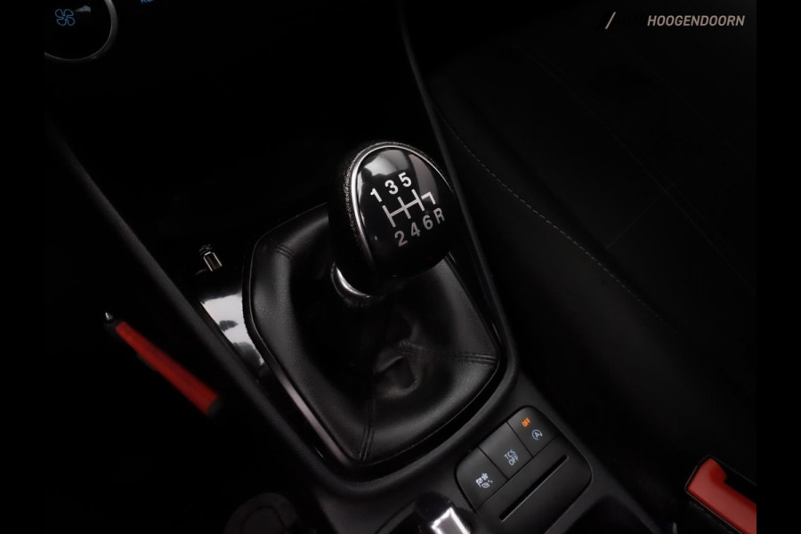 Ford Fiesta 1.0 EcoBoost Connected Sport (APPLE CARPLAY,NAVIGATIE,PARKEERSENSOR,CRUISE,SPORTSTOELEN,LED,NIEUWE APK,TOPCONDITIE)