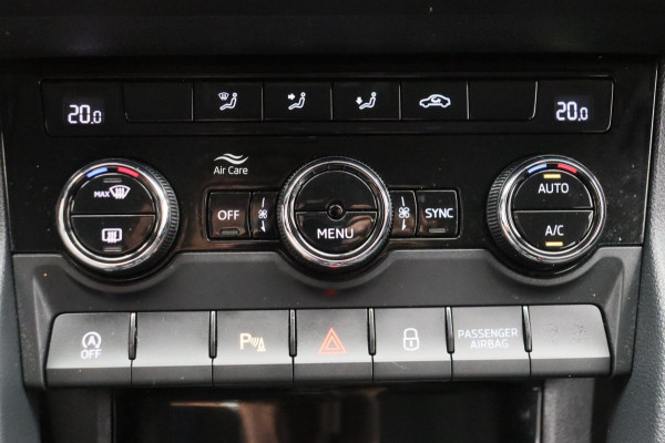 Škoda Karoq 1.0 TSI Style Apple/Carplay Camera Sfeer/Verlichting