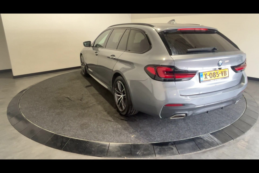 BMW 5 Serie Touring 530e Business Edition Plus | Live cockpit professional | Connected pack professional |