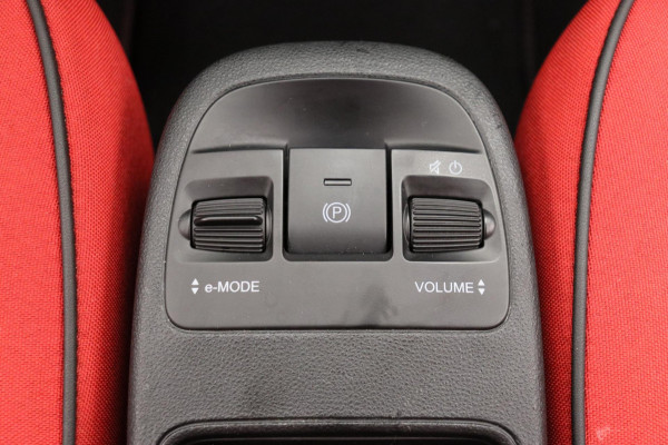 Fiat 500 RED 42 kWh Origineel NL Navigatie Climate/control