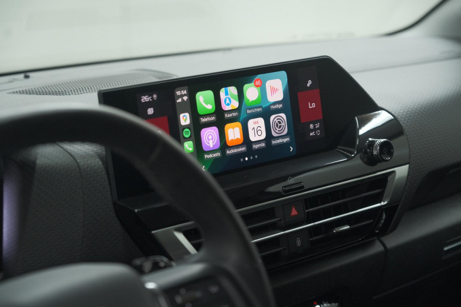 Citroën C4 Puretech 130 EAT8 Shine | Camera | Dodehoekdetectie | Head-Up Display | Apple Carplay