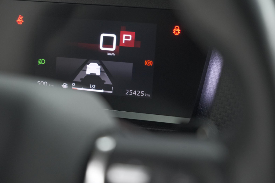 Citroën C4 Puretech 130 EAT8 Shine | Camera | Dodehoekdetectie | Head-Up Display | Apple Carplay