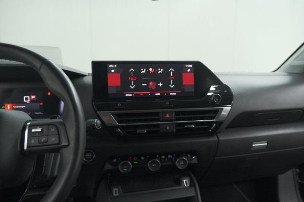 Citroën C4 Puretech 130 EAT8 Shine | Camera | Dodehoekdetectie | Head-Up Display | Apple Carplay