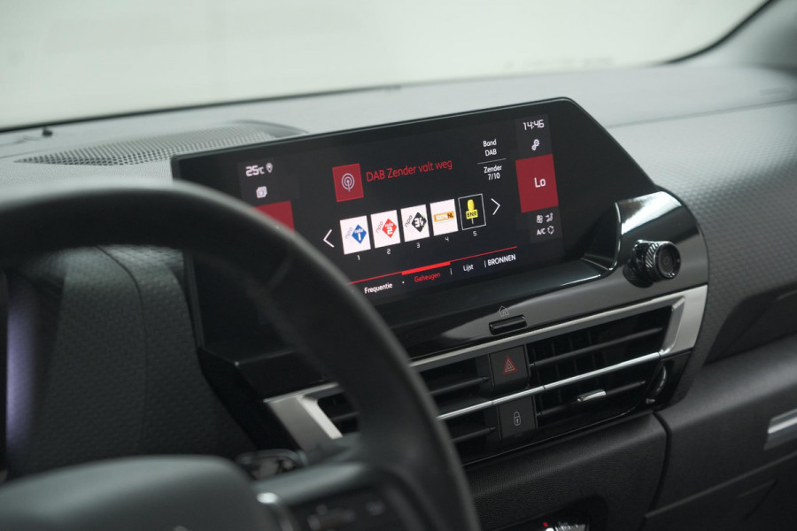 Citroën C4 Puretech 130 EAT8 Shine | Camera | Dodehoekdetectie | Head-Up Display | Apple Carplay