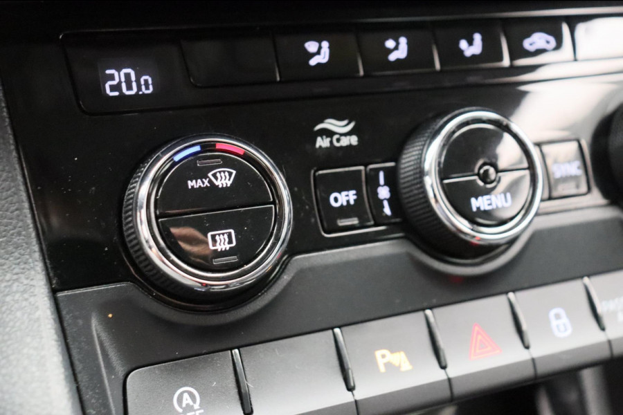 Škoda Karoq 1.0 TSI Style Apple/Carplay Camera Sfeer/Verlichting