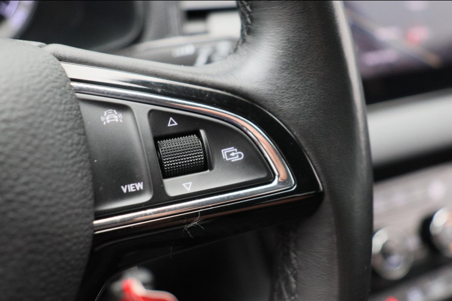 Škoda Karoq 1.0 TSI Style Apple/Carplay Camera Sfeer/Verlichting