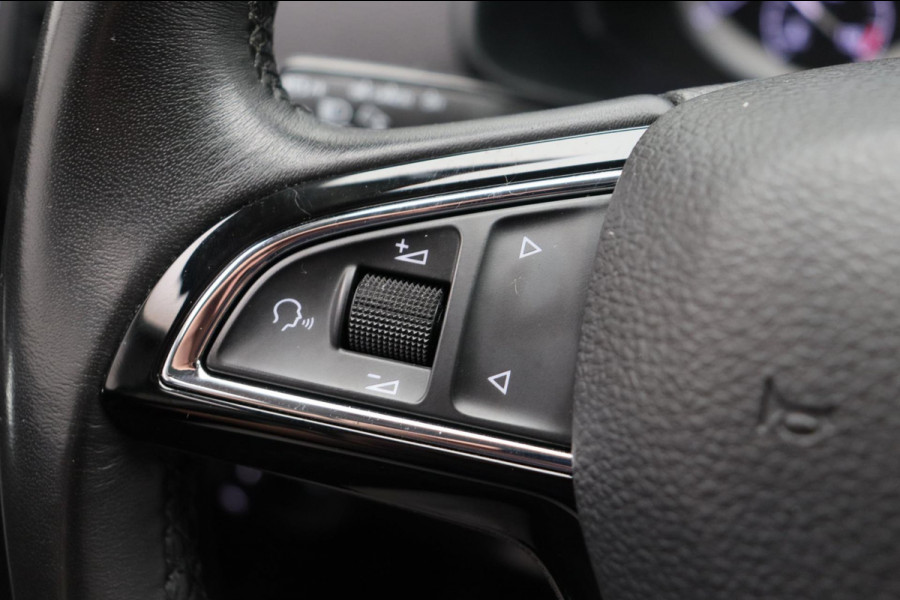 Škoda Karoq 1.0 TSI Style Apple/Carplay Camera Sfeer/Verlichting