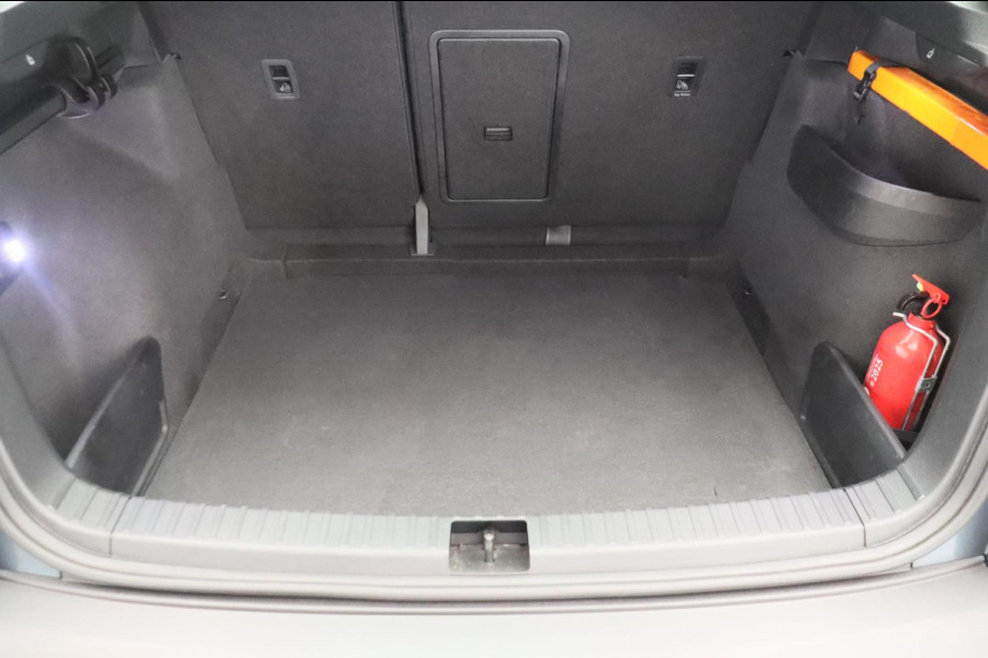Škoda Karoq 1.0 TSI Style Apple/Carplay Camera Sfeer/Verlichting