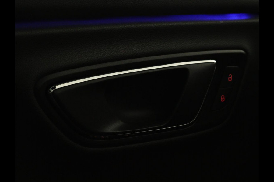 Seat Leon 1.4 TSI FR Xcellence | Panoramadak | Camera | Stoelverwarming | Half leder/Alcantara | Carplay | Full LED