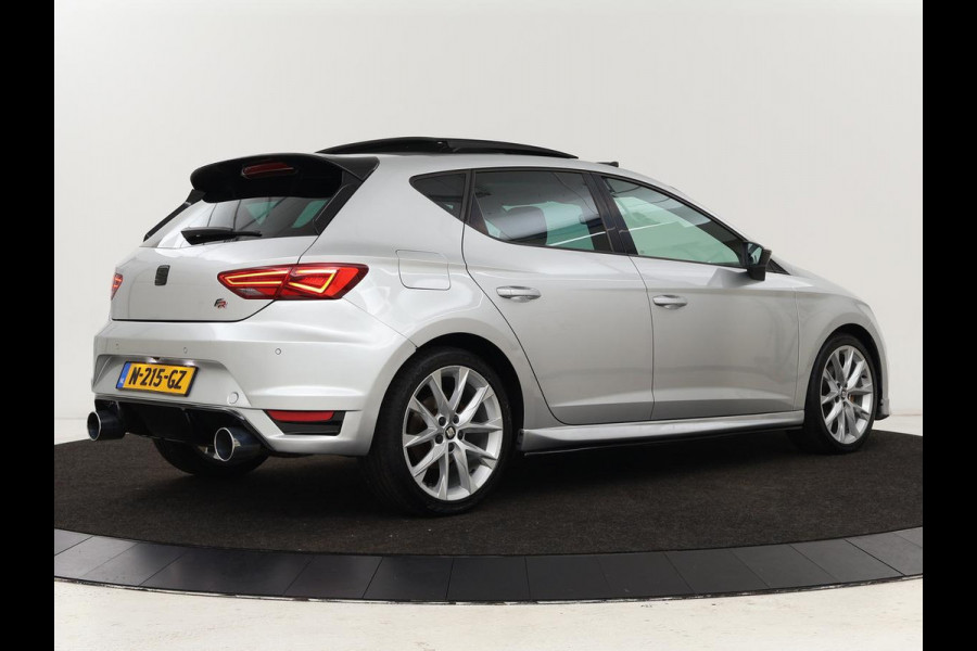 Seat Leon 1.4 TSI FR Xcellence | Panoramadak | Camera | Stoelverwarming | Half leder/Alcantara | Carplay | Full LED