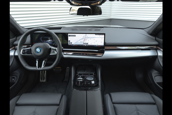BMW i5 eDrive40 M-Sport Pro - 18 km!! - Driving Ass Prof - Head-up