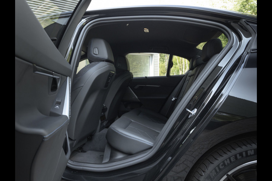 BMW i5 eDrive40 M-Sport Pro - 18 km!! - Driving Ass Prof - Head-up