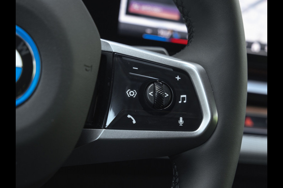 BMW i5 eDrive40 M-Sport Pro - 18 km!! - Driving Ass Prof - Head-up