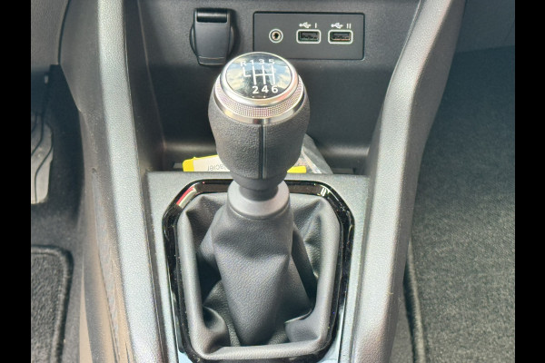 Renault Clio 1.0 TCe 90 Evolution | Apple Carplay | Camera achter | Stoel en stuurverwarming | Cruise control | LED
