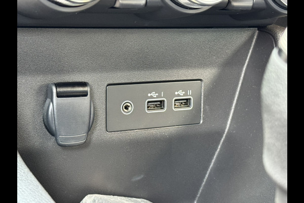 Renault Clio 1.0 TCe 90 Evolution | Apple Carplay | Camera achter | Stoel en stuurverwarming | Cruise control | LED