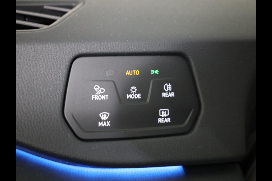 Volkswagen ID.3 Pro Business 59 kWh Pano-dak| Navi| 19'LM-velgen| verwarmd stuur en-voorstoelen