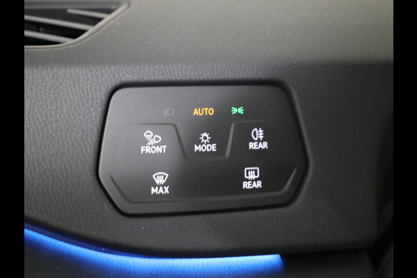 Volkswagen ID.3 Pro Business 59 kWh Pano-dak| Navi| 19'LM-velgen| verwarmd stuur en-voorstoelen