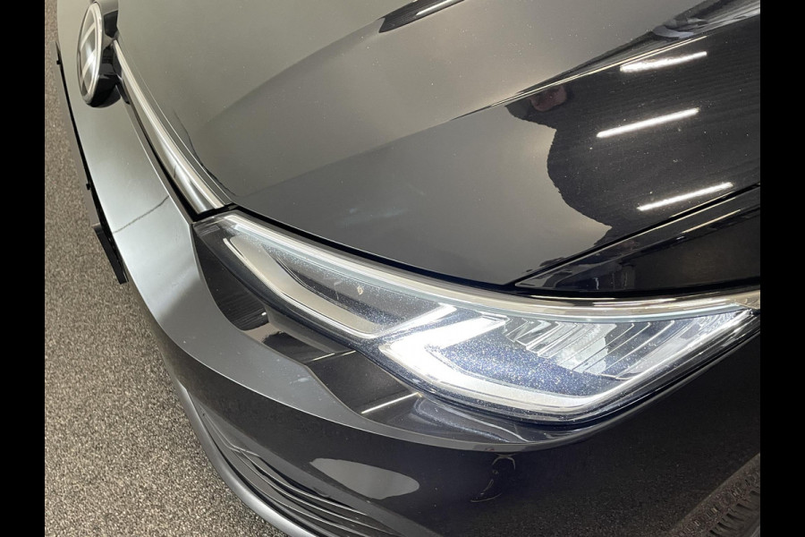 Volkswagen Golf 1.5 eTSI Life DSG-7 Aut Trekhaak Navigatie Apple Carplay/ Android Auto Camera Parkeersensoren Adaptive Cruise Control Stuur- en stoelverwarming Virtual Cockpit Lichtmetalen velgen Sfeerverlichting Climate Control