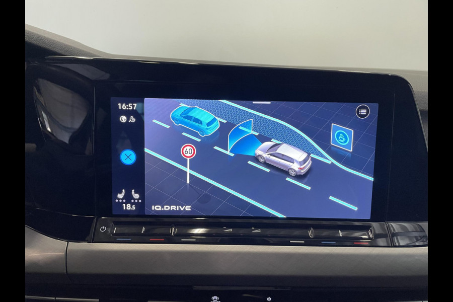 Volkswagen Golf 1.5 eTSI Life DSG-7 Aut Trekhaak Navigatie Apple Carplay/ Android Auto Camera Parkeersensoren Adaptive Cruise Control Stuur- en stoelverwarming Virtual Cockpit Lichtmetalen velgen Sfeerverlichting Climate Control