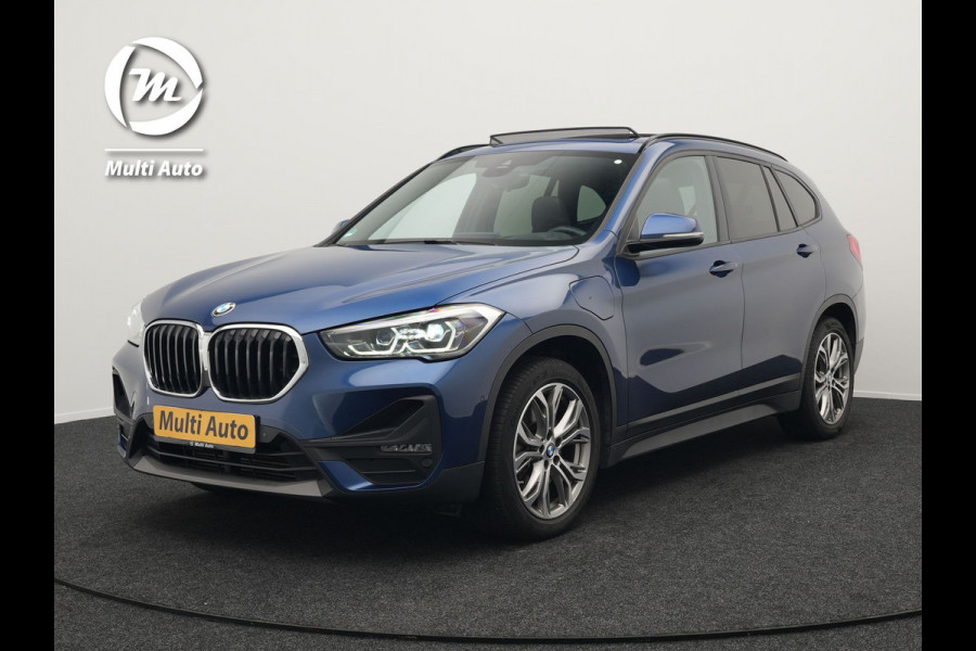BMW X1 xDrive25e Sportline Plug In Hybrid 220pk PHEV | Panodak | Trekhaak Afn. | Head Up |  Lederen Sportstoelen Verwarmd | Apple Carplay | Camera | 18"L.M | M Sportstuur |