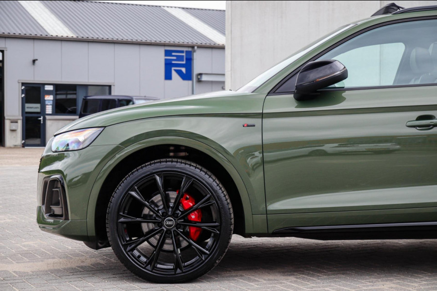 Audi Q5 50 TFSI e Quattro Competition S Edition S-Line 299pk Automaat|1e Eig|DLR|Panoramadak|Virtual Cockpit|Camera|Black|Trekhaak