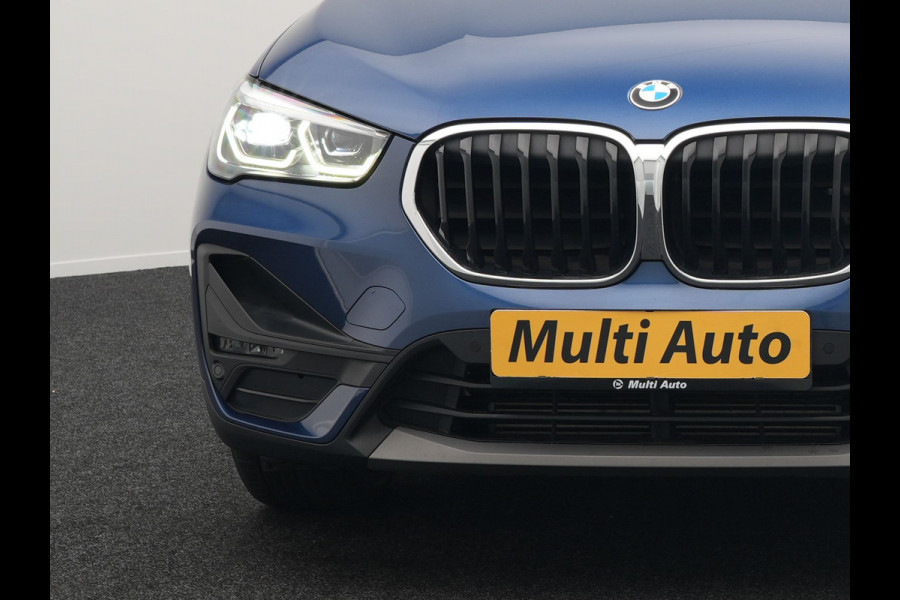 BMW X1 xDrive25e Sportline Plug In Hybrid 220pk PHEV | Panodak | Trekhaak Afn. | Head Up |  Lederen Sportstoelen Verwarmd | Apple Carplay | Camera | 18"L.M | M Sportstuur |