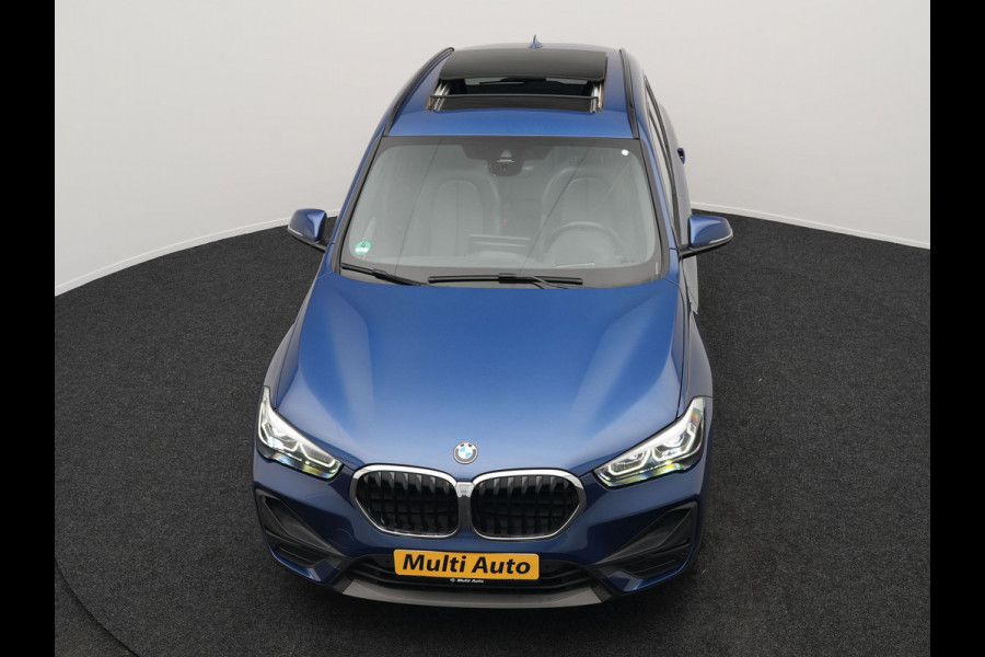 BMW X1 xDrive25e Sportline Plug In Hybrid 220pk PHEV | Panodak | Trekhaak Afn. | Head Up |  Lederen Sportstoelen Verwarmd | Apple Carplay | Camera | 18"L.M | M Sportstuur |