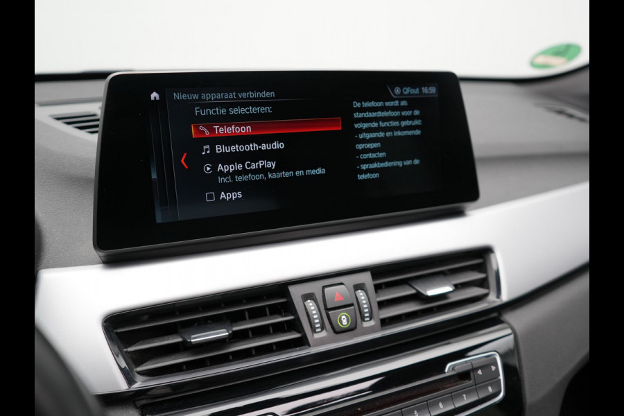 BMW X1 xDrive25e Sportline Plug In Hybrid 220pk PHEV | Panodak | Trekhaak Afn. | Head Up |  Lederen Sportstoelen Verwarmd | Apple Carplay | Camera | 18"L.M | M Sportstuur |