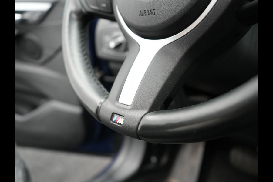 BMW X1 xDrive25e Sportline Plug In Hybrid 220pk PHEV | Panodak | Trekhaak Afn. | Head Up |  Lederen Sportstoelen Verwarmd | Apple Carplay | Camera | 18"L.M | M Sportstuur |