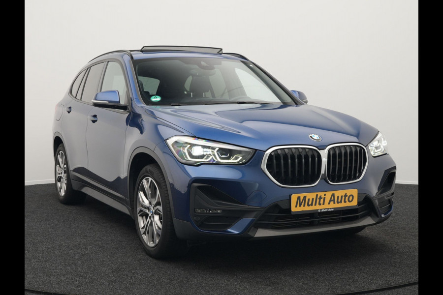 BMW X1 xDrive25e Sportline Plug In Hybrid 220pk PHEV | Panodak | Trekhaak Afn. | Head Up |  Lederen Sportstoelen Verwarmd | Apple Carplay | Camera | 18"L.M | M Sportstuur |