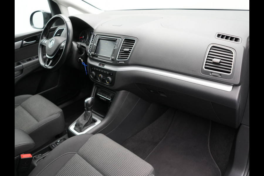Volkswagen Sharan 1.4 TSI 150pk DSG Comfortline 7 Persoons | Adaptive Cruise | Navi Full Map | Laneassist | Stoelverwarming | Climate Control | Bluetooth Audio |