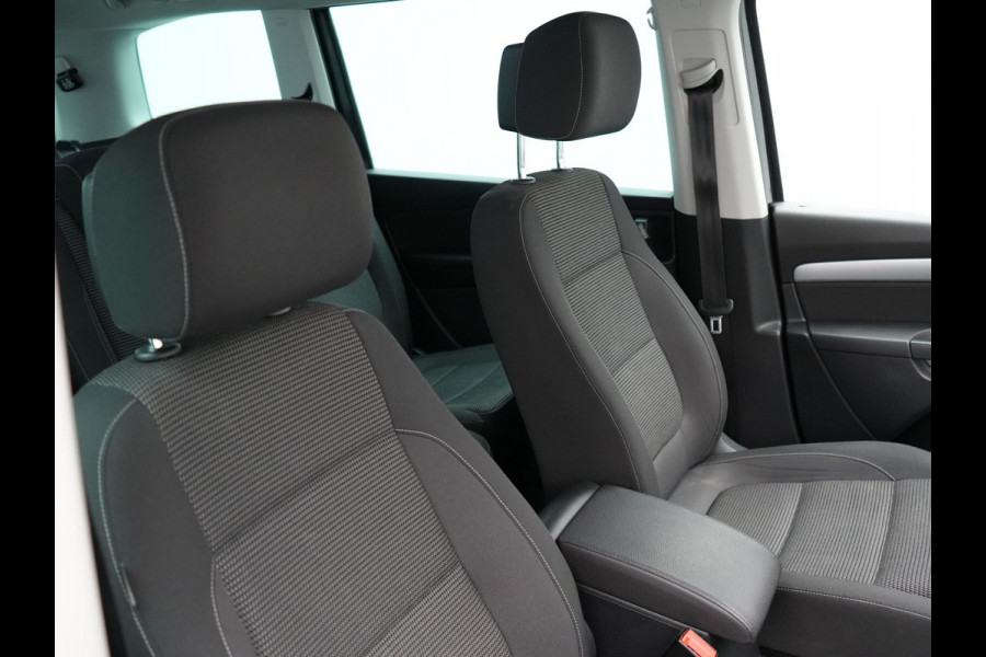 Volkswagen Sharan 1.4 TSI 150pk DSG Comfortline 7 Persoons | Adaptive Cruise | Navi Full Map | Laneassist | Stoelverwarming | Climate Control | Bluetooth Audio |