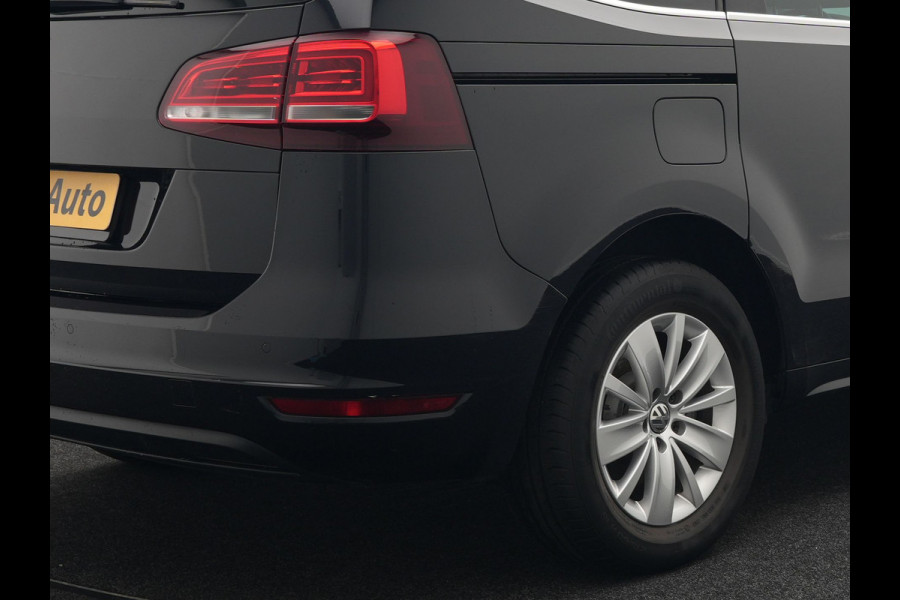 Volkswagen Sharan 1.4 TSI 150pk DSG Comfortline 7 Persoons | Adaptive Cruise | Navi Full Map | Laneassist | Stoelverwarming | Climate Control | Bluetooth Audio |