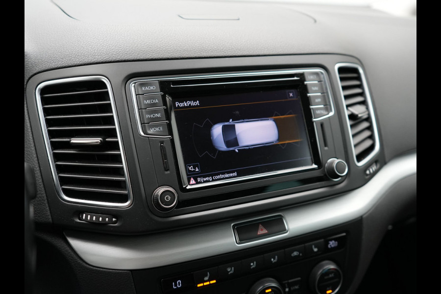 Volkswagen Sharan 1.4 TSI 150pk DSG Comfortline 7 Persoons | Adaptive Cruise | Navi Full Map | Laneassist | Stoelverwarming | Climate Control | Bluetooth Audio |