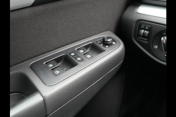 Volkswagen Sharan 1.4 TSI 150pk DSG Comfortline 7 Persoons | Adaptive Cruise | Navi Full Map | Laneassist | Stoelverwarming | Climate Control | Bluetooth Audio |