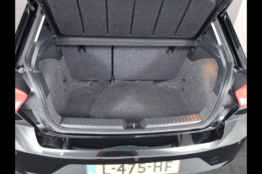 Seat Ibiza 1.0 TSI Style 95PK | Navigatie via app | Parkeersensoren | Airco |