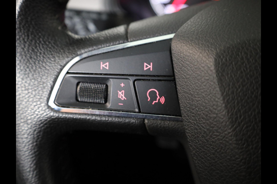 Seat Ibiza 1.0 TSI Style 95PK | Navigatie via app | Parkeersensoren | Airco |