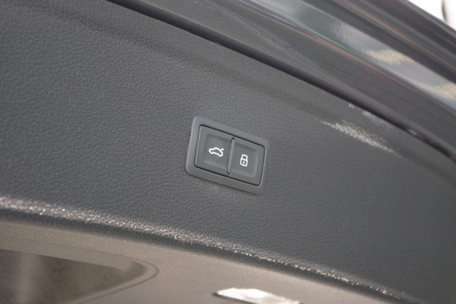 Audi Q5 55 TFSI e 367 PK Quattro Competition S-Line PHEV, Panoramadak, RS-Leder, 360 Camera, Adap. Cruise Control